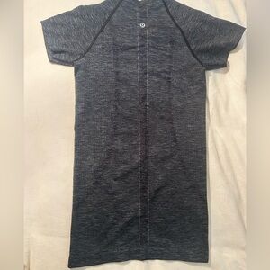 Lululemon-Dark Grey Top